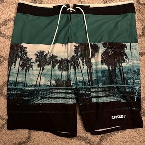 Oakley Men’s Swim Trunks